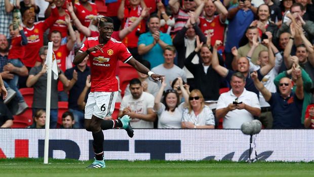 Paul Pogba menutup kemenangan Manchester United atas West Ham United dengan skor 4-0.