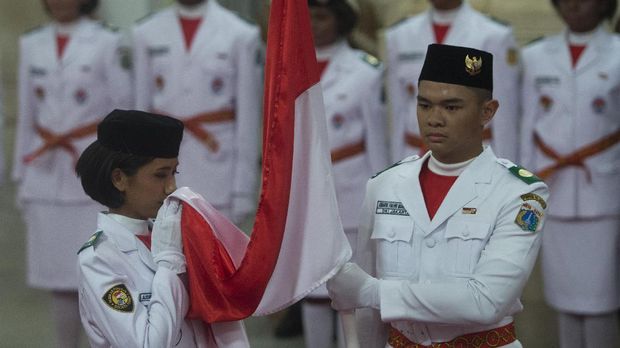 Sebanyak 68 putra-putri terbaik dari 34 provinsi bertugas dalam upacara kemerdekaan di Istana Negara, Kamis (17/8).