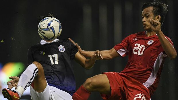 Filipina mencetak dua gol lewat skema bola mati.