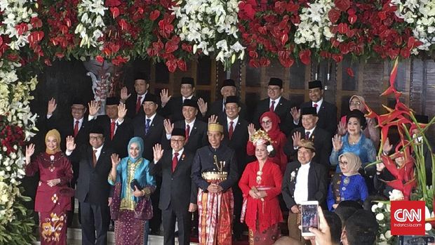 Mengulik Pakaian Adat Jokowi JK di Sidang Tahunan MPR