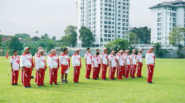 Pelatih Luis Milla juga mengikuti upacara bendera Timnas Indonesia U-22.