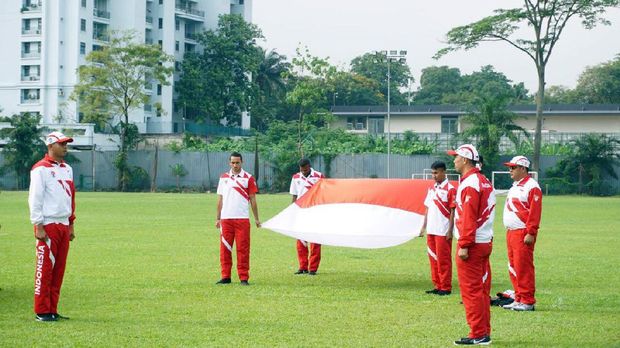 Skuat Timnas Indonesia U-22 menggelar upacara jelang lawan Filipina.