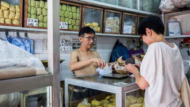 Bisnis mi di Hong Kong bukan hanya dikuasai waralaba besar tapi juga restoran-restoran tradisional. 