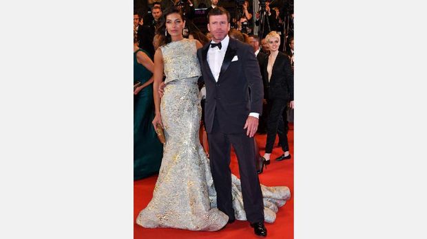 Nicole Muirbrook Sheridan dalam rancangan Sebastian Gunawan Couture