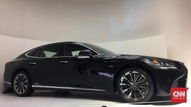 Lebih Menggoda Lewat Sedan dan SUV Baru Lexus