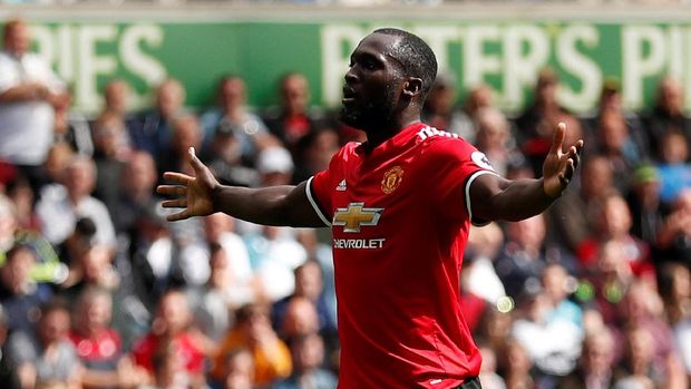 Romelu Lukaku mencetak gol lewat tendangan kaki kiri.