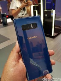 Kencan Singkat dengan Galaxy Note 8 di New York