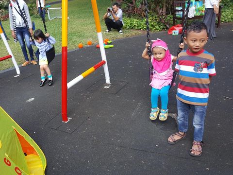 Manfaat main di luar ruangan