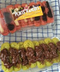  Warna warni Pukis Empuk Kekinian dengan Topping Almond 