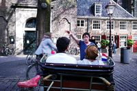 Daan yang tengah memberi penjelasan (Becak Amsterdam/Facebook)