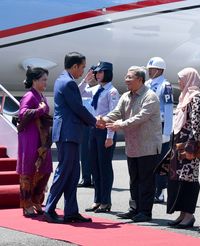 Jelang Karnaval Kemerdekaan, Jokowi Tiba di Bandara Bandung