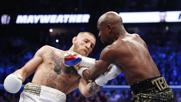LIVE: Mayweather vs McGregor