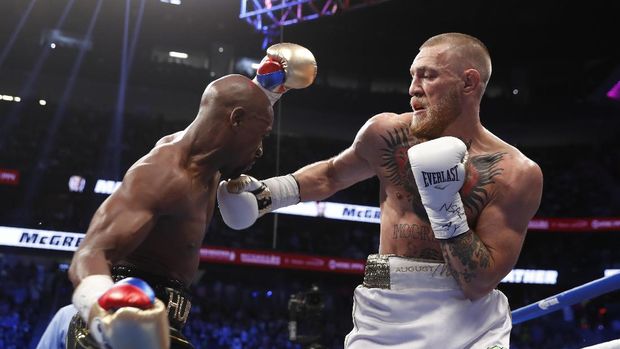 LIVE: Mayweather vs McGregor