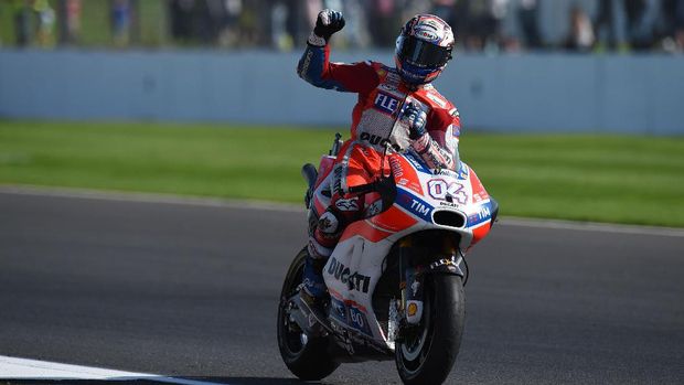 Andrea Dovizioso masih berpeluang menjegal langkah Marc Marquez menjadi juara dunia MotoGP 2017.