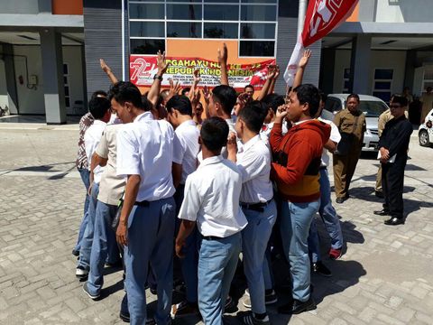 Pertamina Beri Bekal Wirausaha Siswa SMK Otomotif