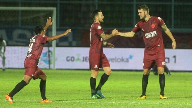 PSM Sukses membenamkan Persib 2-1 melalui gol Pavel Purishkin pada menit ke-90. (