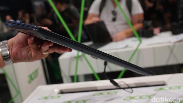 Acer Swift 5 bobotnya tidak sampai satu kilogram