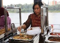 Promosi Kuliner Indonesia di Polandia Lewat Sate Kambing, Mie Kocok sampai Pisang Goreng