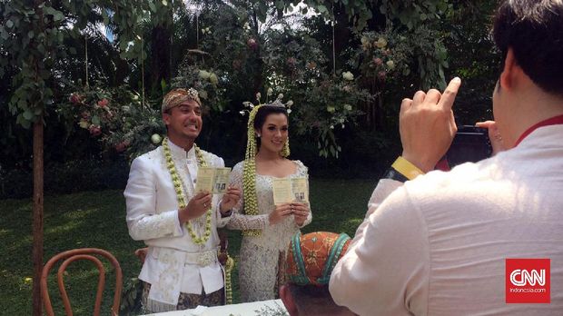 LIVE: Hari Bahagia Hamish-Raisa