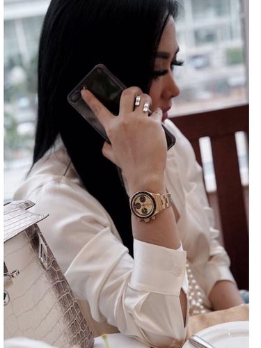 Mewah Banget, Intip Gaya #OOTD Syahrini Seharga Rp 3,6 Miliar