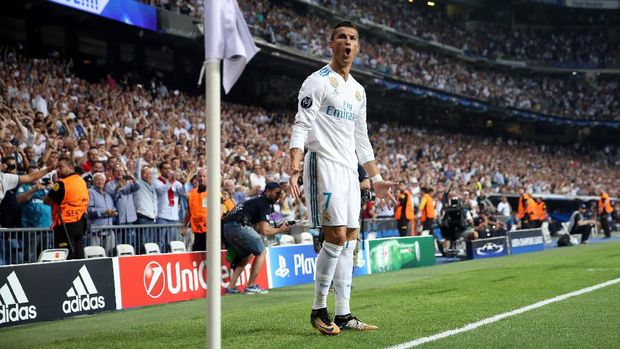 Cristiano Ronaldo sudah meraih dua gelar bersama Real Madrid di awal musim 2017/2018.