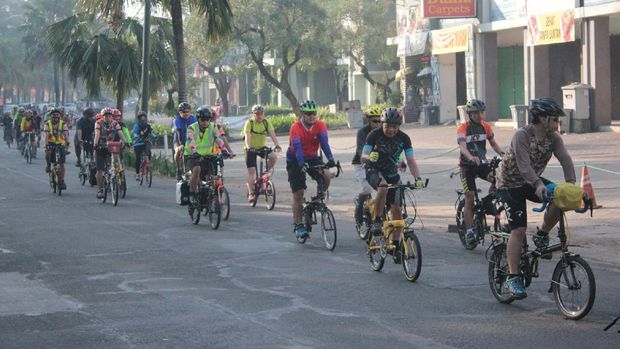 Selitangs Komunitas  Petualang Sepeda  Lipat  Tangerang  dan 