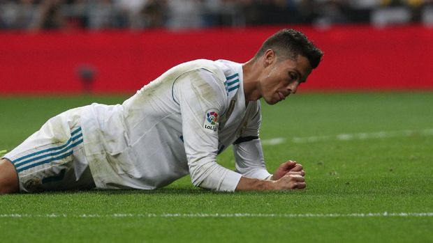 Cristiano Ronaldo dikabarkan kecewa dengan hengkangnya beberapa pemain berpengalaman dari Real Madrid. (