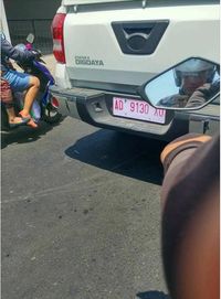 Mobil Esemka Jalan-jalan di Solo