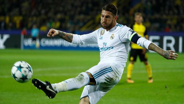 Sergio Ramos juga pernah mendapatkan hukuman karena dianggap sengaja mendapat kartu kuning.