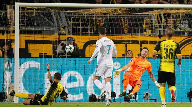 Cristiano Ronaldo menjadi pencetak gol terbanyak dalam enam musim berbeda di Liga Champions.