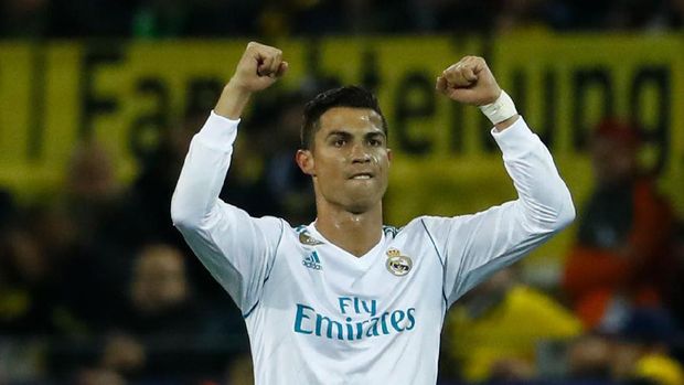 Cristiano Ronaldo akan beradu tajam dengan Lionel Messi di El Clasico.