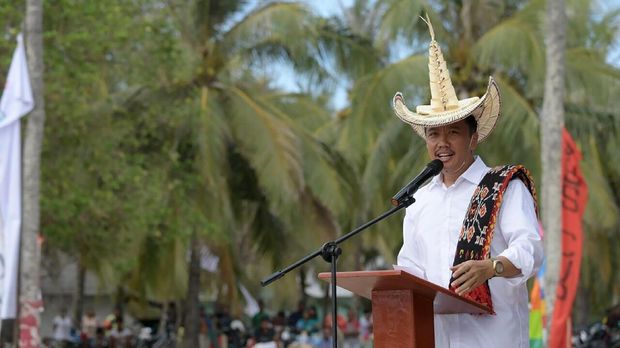 Menpora Sambut Peserta Kirab Pemuda 2017 di Sidoarjo