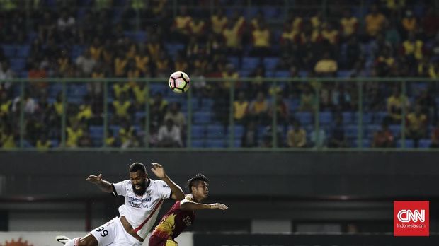 Sylvano Comvalius langsung menjadi top scorer di Liga 1 pada music pertamanya merumput.