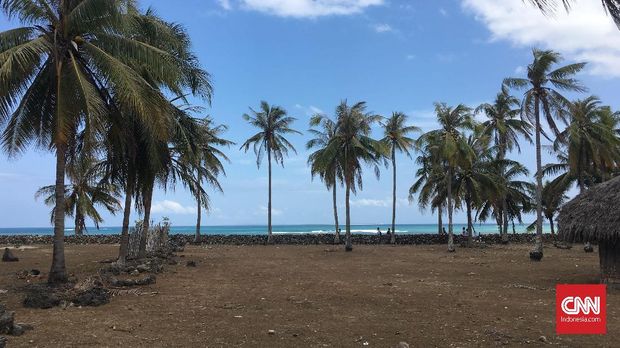 Jelajah Pulau Paling Luar di Ujung Selatan Indonesia