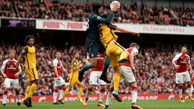Petr Cech punya kemauan keras untuk selalu bersaing di level atas.