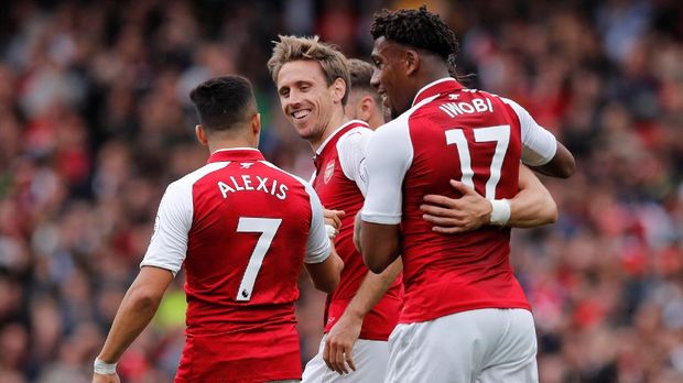 Arsenal harus bisa mencuri kemenangan bila masih mau berharap jadi juara Liga Primer Inggris musim ini.