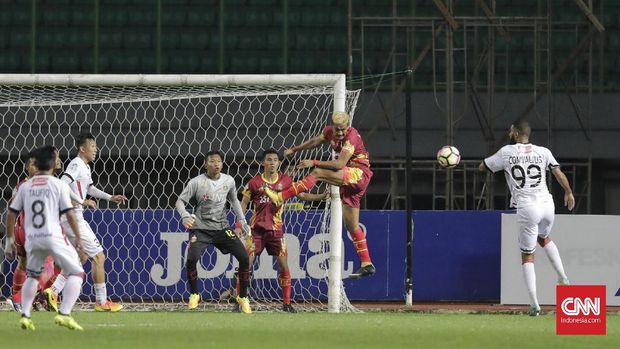 Bhayangkara FC memastikan juara Liga 1 mengangkangi pesaing utamanya, Bali United. (
