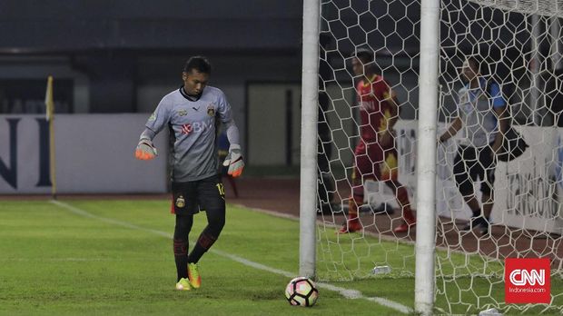Penampilan Awan Setho bersama Bhayangkara FC menarik perhatian Luis Milla.