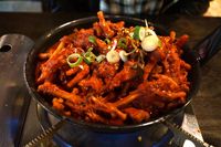 8 Makanan Super Pedas dari Korea yang Bikin Keringat Bercucuran, Berani Coba?
