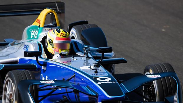 Rio Haryanto Berhasrat Adu Balap di Indonesia Rio Haryanto Berhasrat Adu Balap di Indonesia