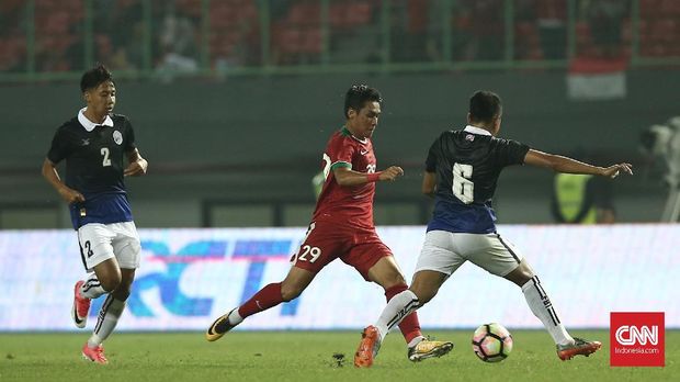 Timnas Indonesia tersingkir di kualifikasi Piala Asia dan gagal meraih juara di SEA Games 2017.