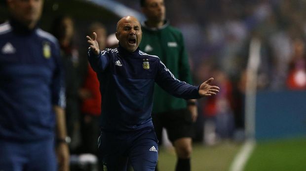 Dalam laga kontra Ekuador, Jorge Sampaoli berharap anak asuhnya meniru performa Lionel Messi.