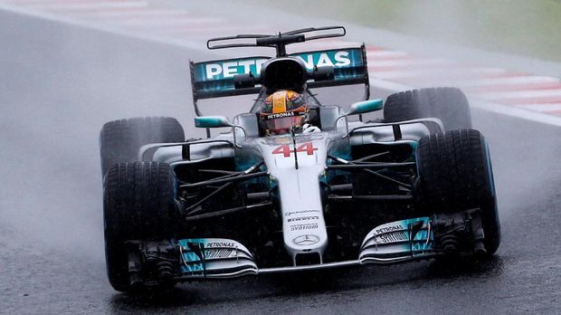 Lewis Hamilton menyadari ada banyak hal yang ia tinggalkan saat menekuni dunia balap.