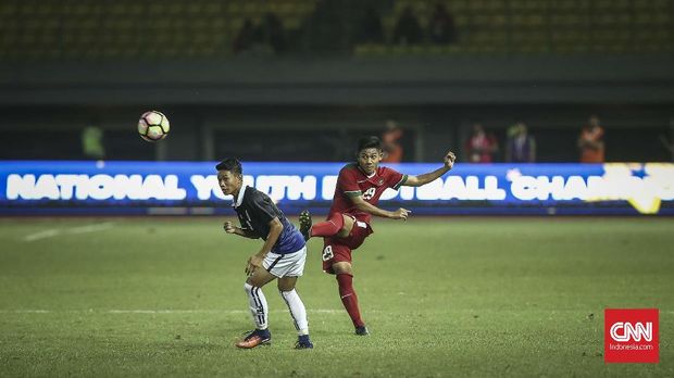Firza Andika mengatakan Timnas Indonesia U-19 wajib mengalahkan Malaysia.