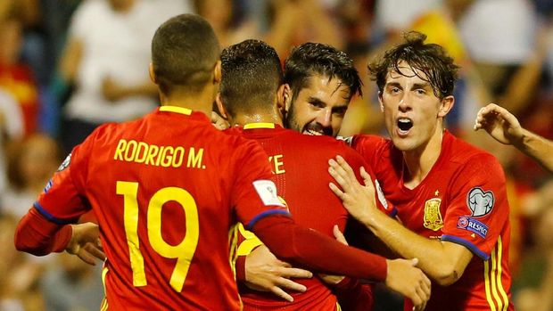 Timnas Spanyol juga berada di puncak klasemen UEFA dalam rilis terbaru.