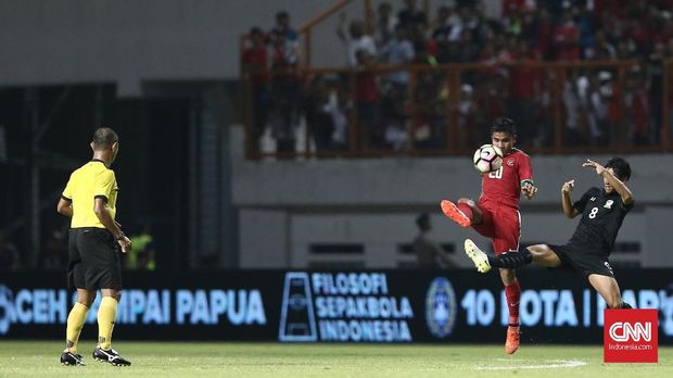 Timnas Indonesia U-19 mendapat dukungan belasan ribu penonton di Stadion Wibawa Mukti.