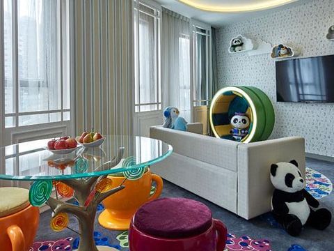 Dorsett Hotel/