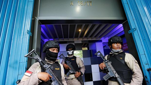 T1, Spa Gay yang Dikunjungi ABG Hingga Lanjut Usia