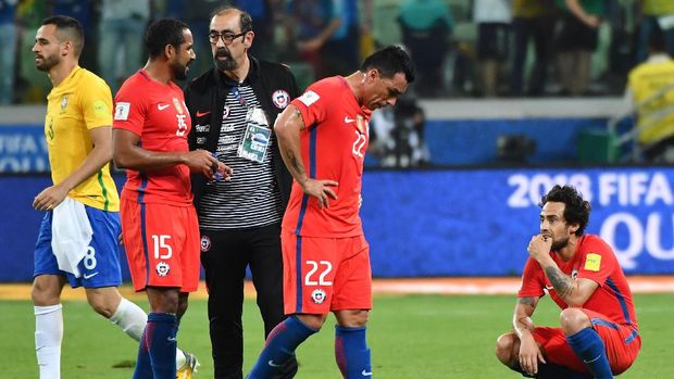 Timnas Chile untuk kali pertama sejak 2006 gagal ke putaran final Piala Dunia.