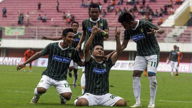 Meski kalah 0-1 dari Kalteng Putra, Persebaya tetap lolos ke babak 8 Besar 2017. (